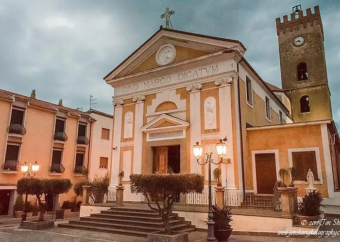 Casa Buonaiuto 卡斯特拉巴特